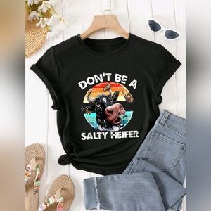 NWOT | Slogan Print T-Shirt in Size L.